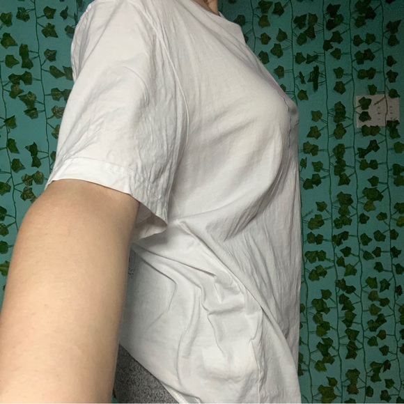 White graphic tee - Picture 6 of 16